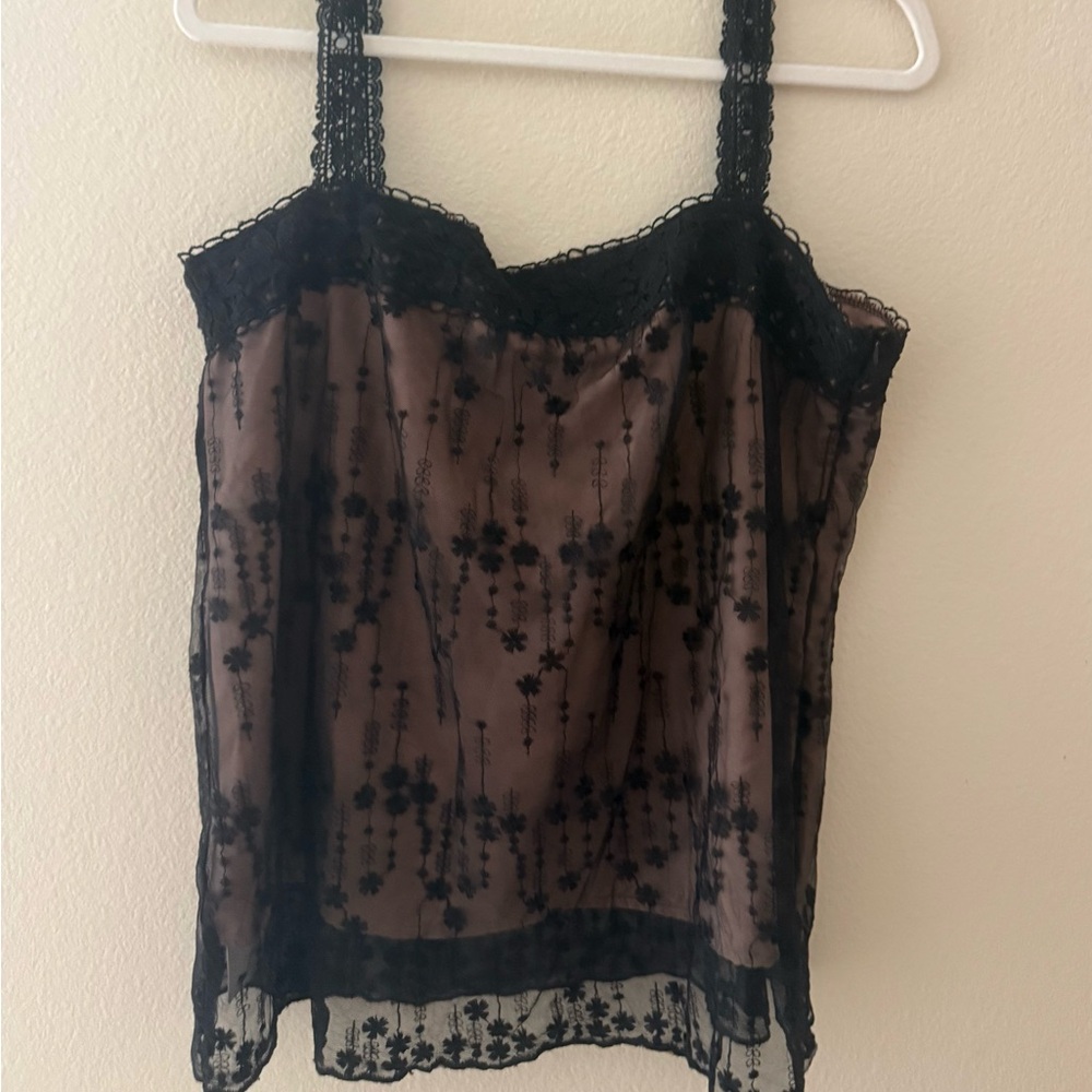 Women’s tank top with lace accents. NWT. Size XL